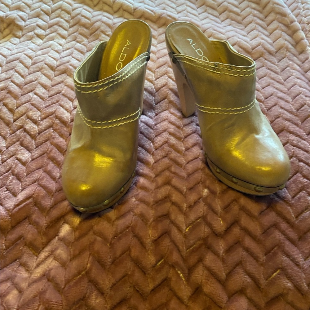 Aldo Tan Mules Stylish Comfort